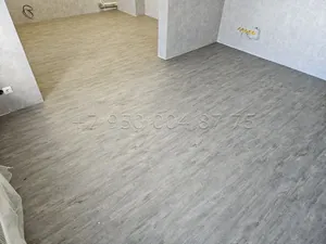Укладка кварцвинила SPC в квартире в Санкт-Петербурге — фото выполненной работы 1