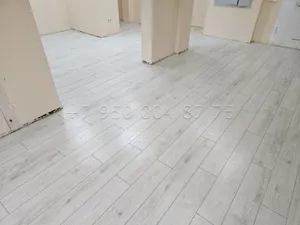 Укладка ламината в магазине в Санкт-Петербурге — фото выполненной работы 2