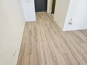 Укладка ламината в квартире студии в Санкт-Петербурге — фото выполненной работы 2